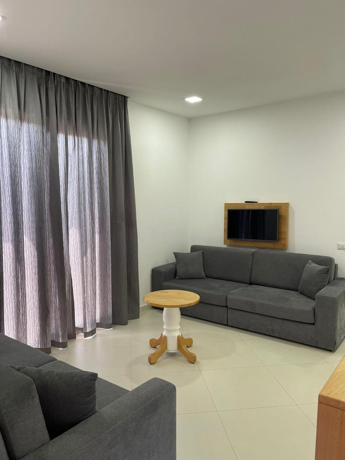 Hotel Adria Shëngjin Extérieur photo