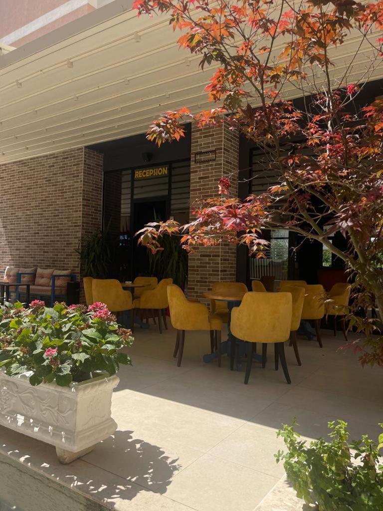Hotel Adria Shëngjin Extérieur photo