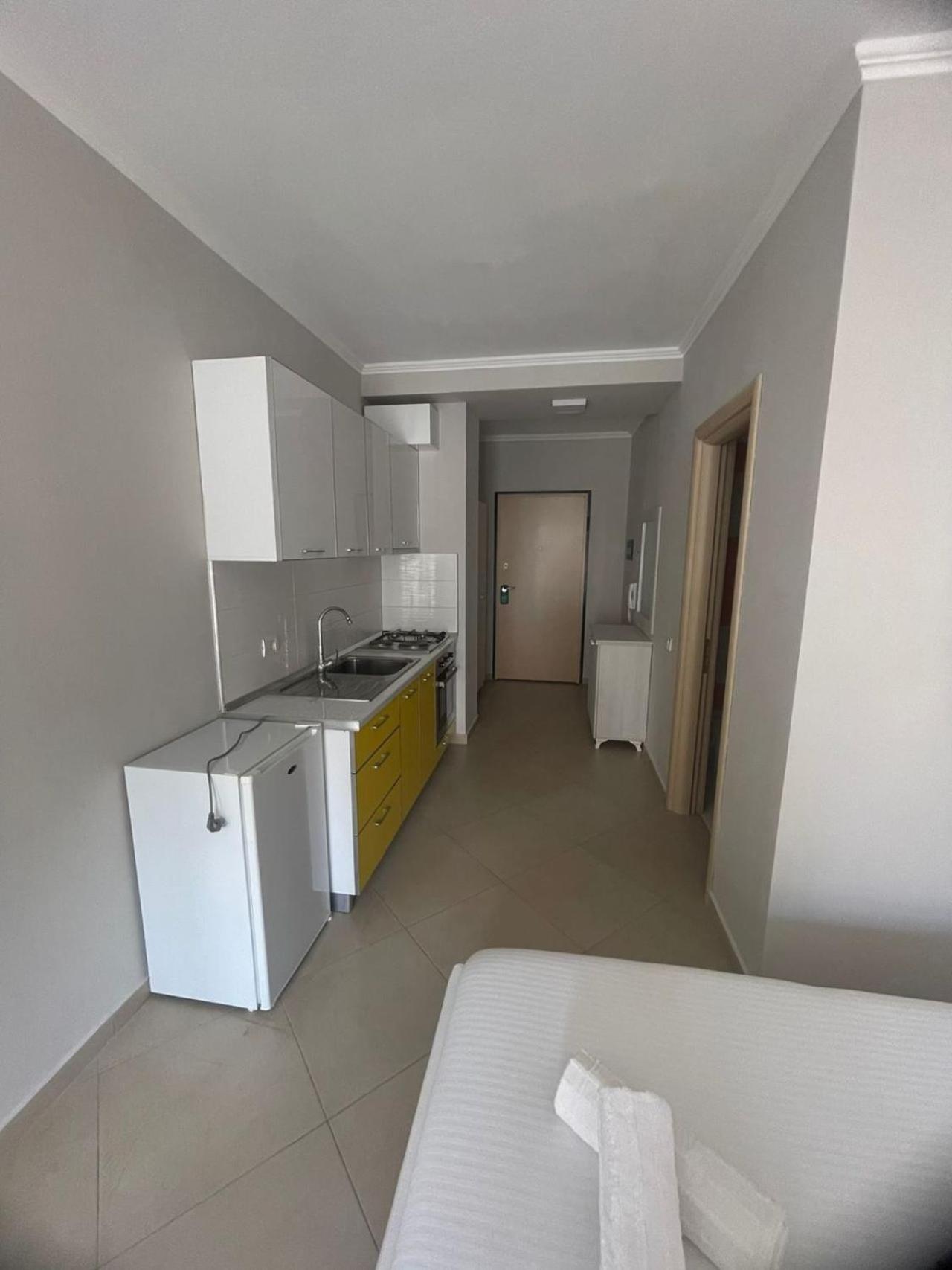 Hotel Adria Shëngjin Extérieur photo